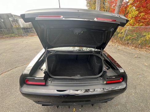 Used 2017 Dodge Challenger SRT Hellcat image 36