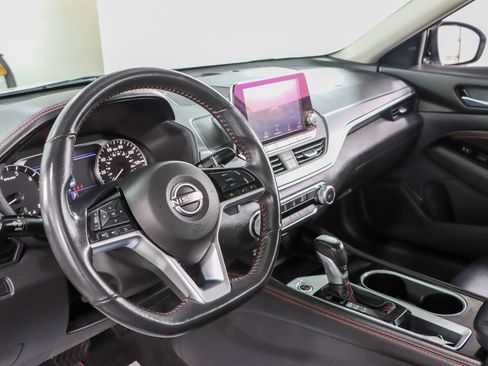 Used 2023 Nissan Altima 2.5 SR FWD image 20