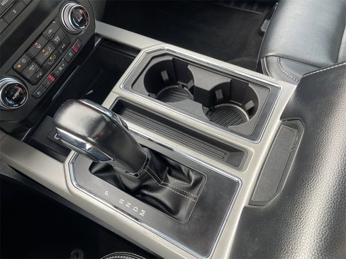 Used 2019 Ford F150 Lariat w/ Equipment Group 502A Luxury image 21