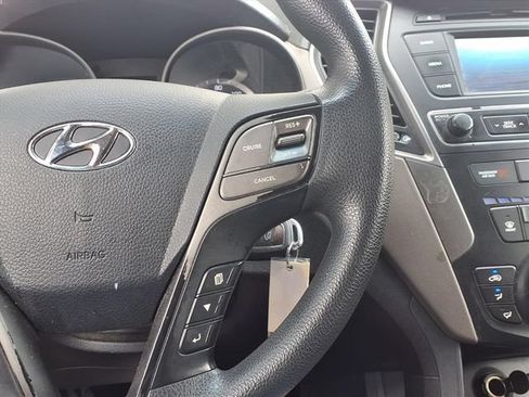 Used 2017 Hyundai Santa Fe Sport FWD image 16