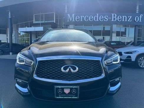 Used 2018 INFINITI QX60 AWD w/ Premium Plus Package image 2