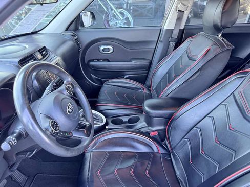 Used 2019 Kia Soul FWD image 30
