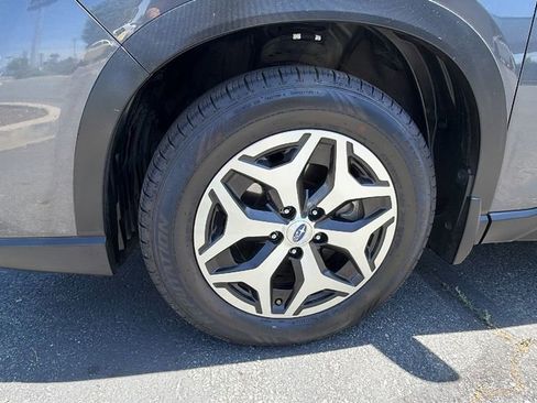 Used 2020 Subaru Forester Premium AWD/4WD image 10