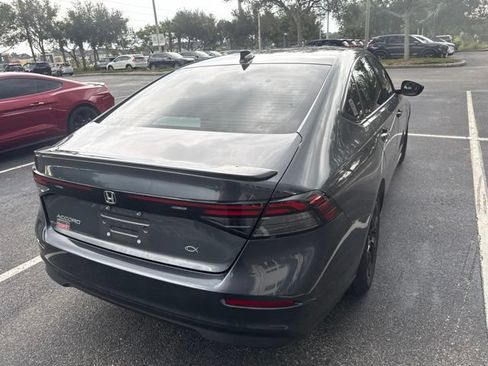 Certified 2025 Honda Accord SE image 5