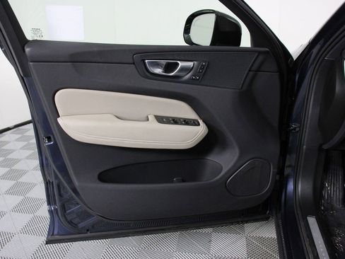 Certified 2026 Volvo XC60 B5 Plus w/ Protection Package Premier image 17