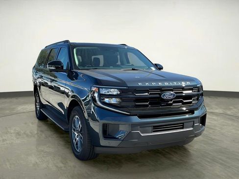 New 2025 Ford Expedition Max Active RWD image 12