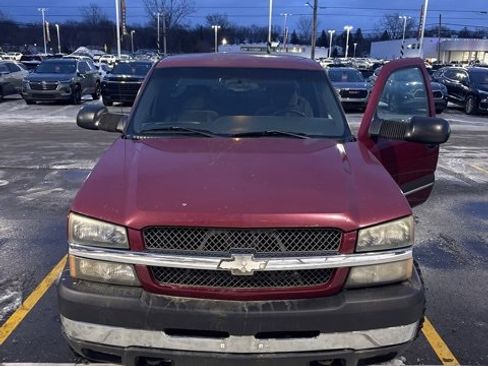 Used 2004 Chevrolet Silverado 2500 LS image 2