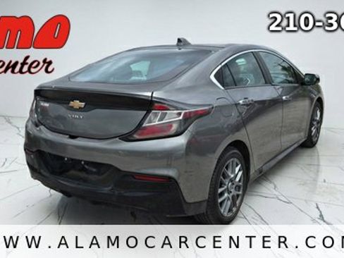 Used 2017 Chevrolet Volt LT FWD image 5