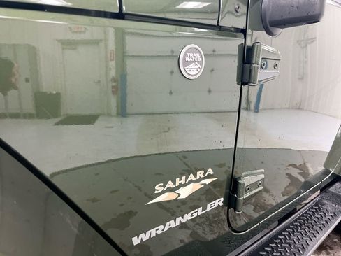 Used 2008 Jeep Wrangler Sahara w/ Dual Top Group image 23