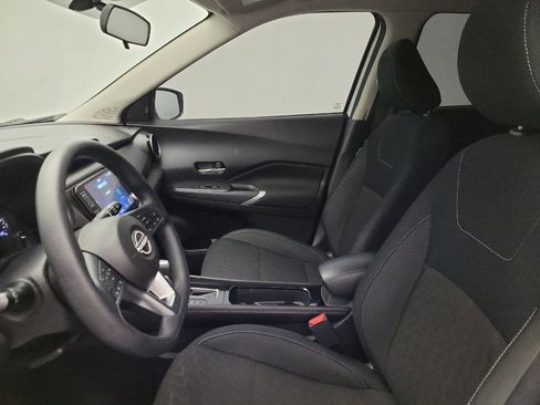 Used 2024 Nissan Kicks SV FWD image 17
