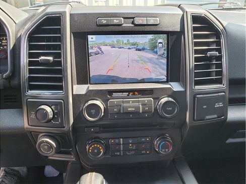 Used 2018 Ford F150 XLT w/ Equipment Group 302A Luxury AWD/4WD image 35