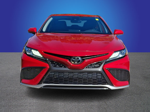Used 2023 Toyota Camry XSE FWD image 2