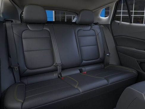 New 2026 Chevrolet Trax ACTIV w/ Driver Confidence Package FWD image 17
