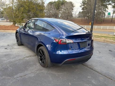 Used 2023 Tesla Model Y Long Range image 14