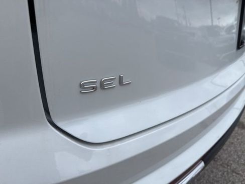 New 2026 Volkswagen Atlas Cross Sport SEL image 23