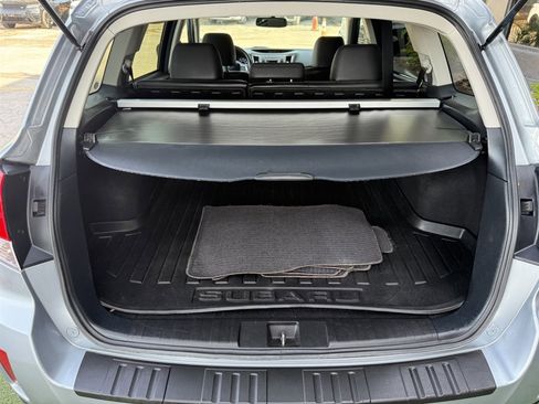 Used 2014 Subaru Outback 2.5i Limited w/ Moonroof Package image 27