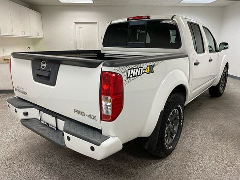 Used 2018 Nissan Frontier PRO-4X image 5