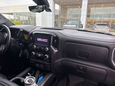 Used 2022 GMC Sierra 1500 AT4 w/ AT4 Premium Package AWD/4WD image 10