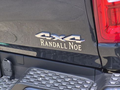 New 2026 RAM 1500 Laramie w/ Advanced Safety Group II AWD/4WD image 8