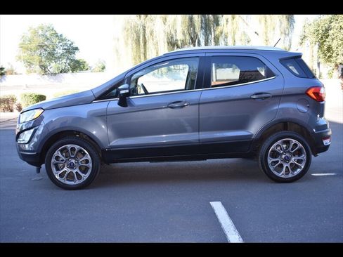 Used 2021 Ford EcoSport Titanium image 4
