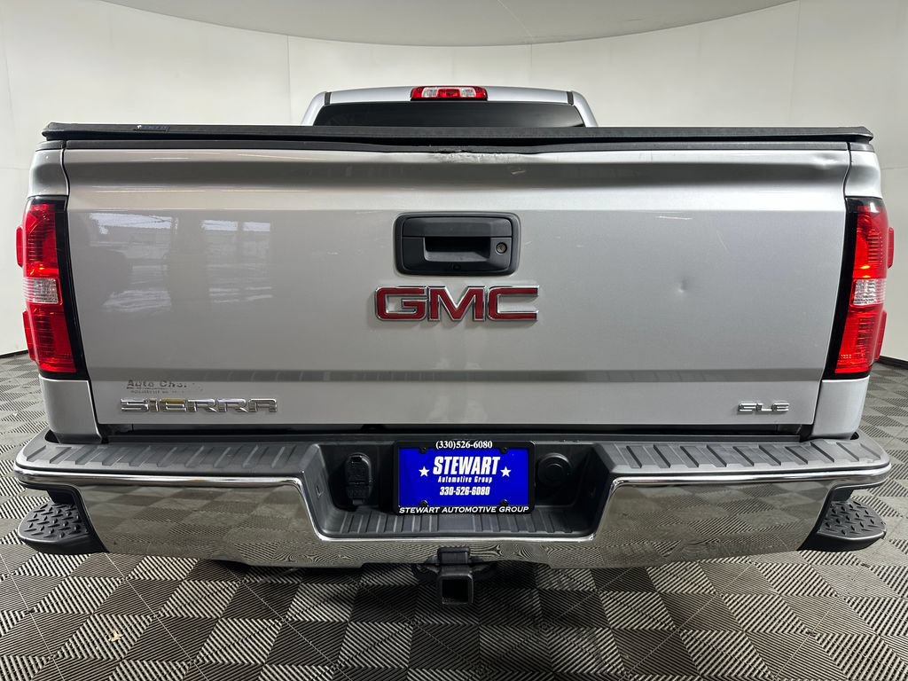 Used 2017 GMC Sierra 1500 SLE w/ SLE Value Package AWD/4WD image 4