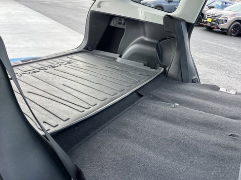 Used 2010 Subaru Forester 2.5X Limited image 22