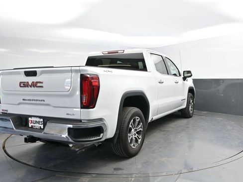 Used 2024 GMC Sierra 1500 SLT AWD/4WD image 9