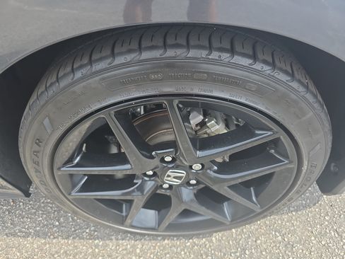 Used 2023 Honda Civic Sport image 31