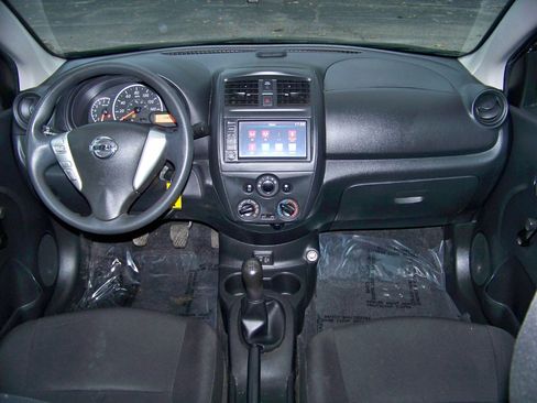 Used 2019 Nissan Versa S image 21