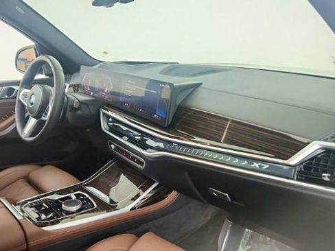 Used 2026 BMW X7 xDrive40i image 22