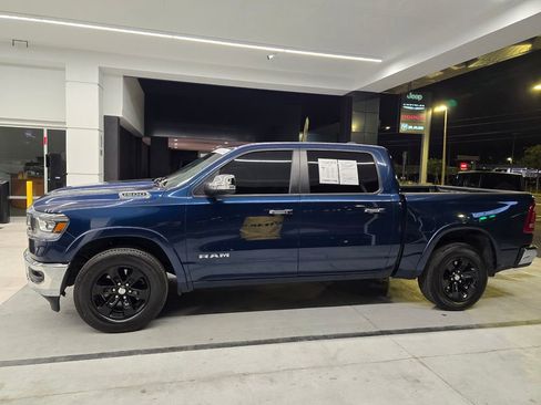 Certified 2022 RAM 1500 Laramie AWD/4WD image 3