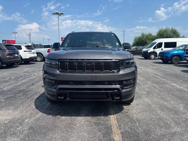 Used 2025 Jeep Grand Wagoneer L Series III w/ Rear Seat Video Group 1 AWD/4WD image 3