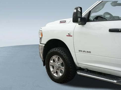 Used 2024 RAM 2500 Big Horn AWD/4WD image 39