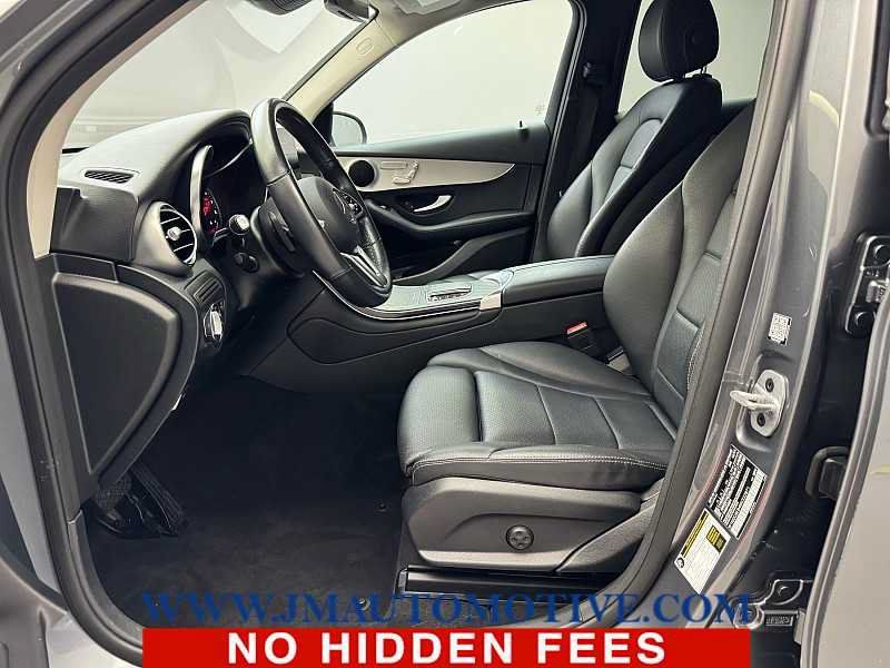 Used 2022 Mercedes-Benz GLC 300 4MATIC image 12
