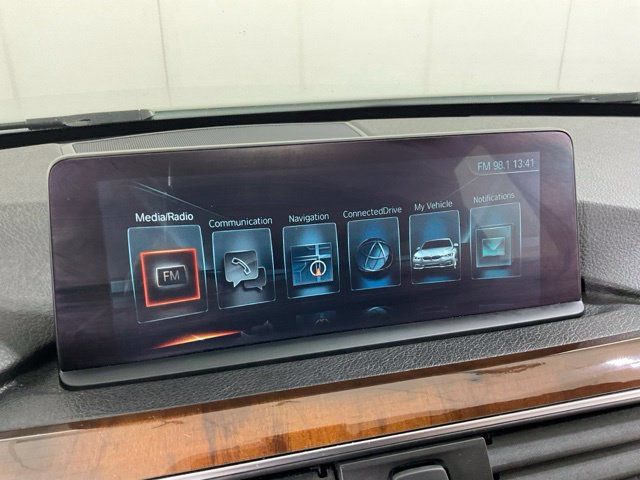 Used 2017 BMW 330i xDrive Sedan AWD/4WD image 13