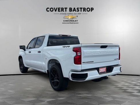 Used 2024 Chevrolet Silverado 1500 Custom w/ Dark Appearance Package AWD/4WD image 5