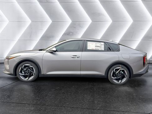 New 2026 Kia K4 EX image 2