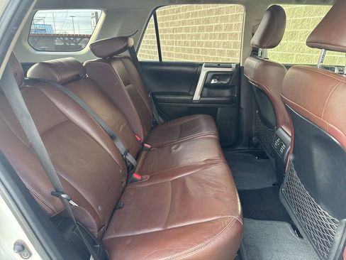 Used 2016 Toyota 4Runner Limited image 33
