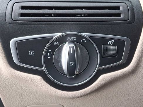 Certified 2022 Mercedes-Benz GLC 300 4MATIC image 21