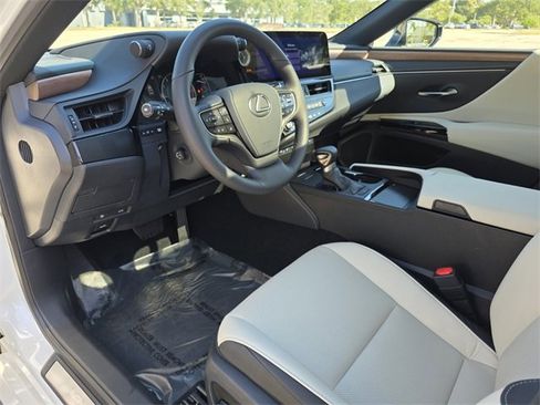 New 2025 Lexus ES 350 w/ Premium Package image 23