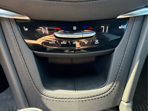 Used 2024 Cadillac XT6 Luxury w/ LPO, Floor Liner Package AWD/4WD image 20