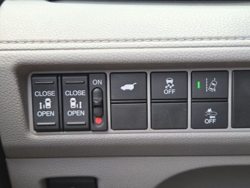 Used 2020 Honda Odyssey EX-L image 22