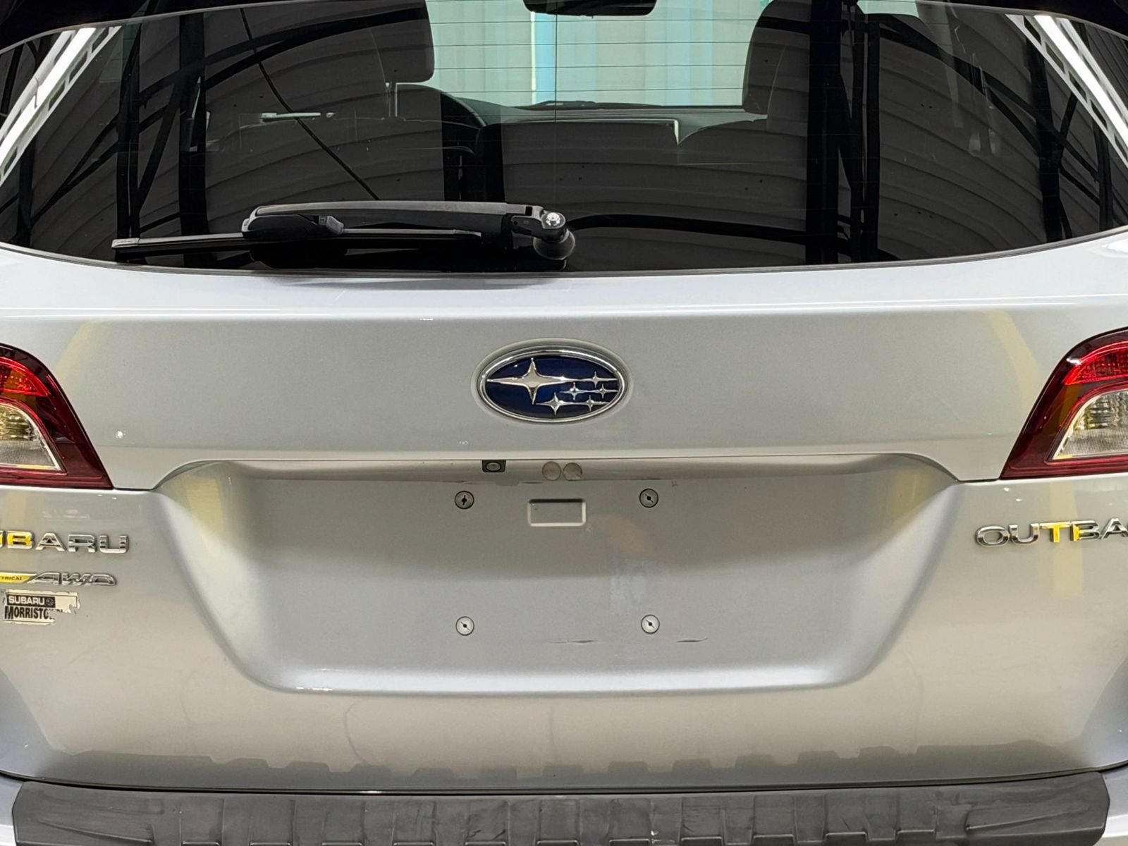 Used 2019 Subaru Outback 2.5i Limited AWD/4WD image 11