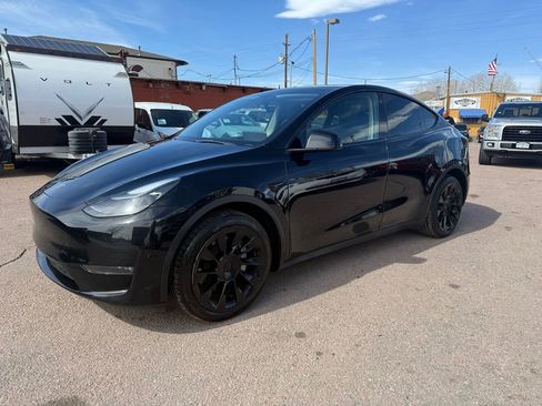 Used 2023 Tesla Model Y Long Range image 7