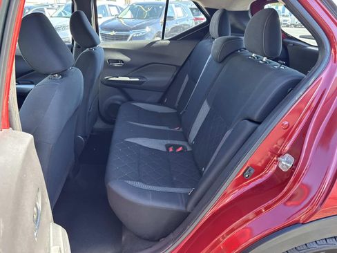 Used 2020 Nissan Kicks SV FWD image 34