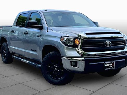 Used 2015 Toyota Tundra SR5 w/ TRD Off Road Package AWD/4WD image 3