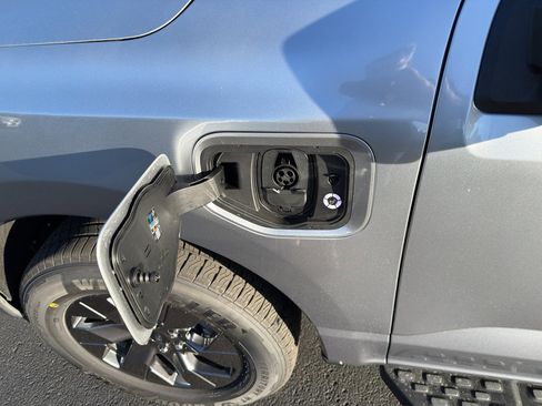 New 2025 Ford F150 Lightning Flash image 32