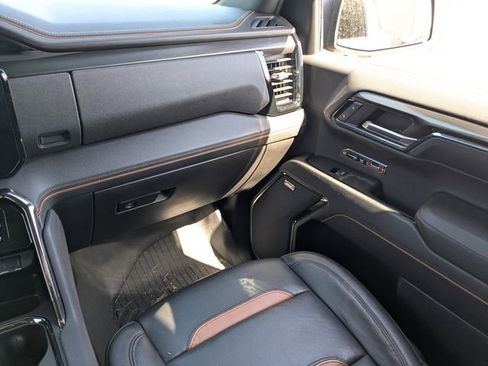 Used 2024 GMC Sierra 1500 AT4 w/ Technology Package image 15