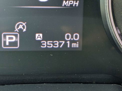 Certified 2022 Subaru Outback Limited image 27