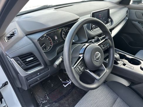 Used 2023 Nissan Rogue SV AWD/4WD image 10